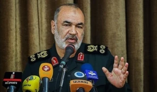 على هامش مهرجان مالك الاشتر للقوات المسلحة 

 اللواء سلامي: القوة الجوفضائية بالحرس الثوري تتطور بسرعة