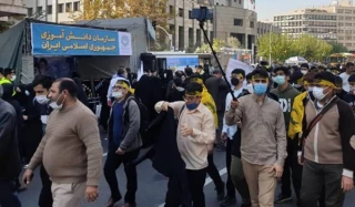 تجمع جماهيري امام السفارة الاميركية السابقة بطهران لمناسبة اليوم الوطني لمقارعة الاستكبار العالمي
