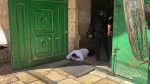 Jewish extremists provoke Muslims arriving at Al-Aqsa Mosque for worship