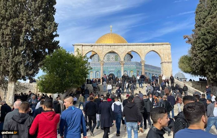 حضور نزدیک به 50 هزار فلسطینی در نماز جمعه مسجد الاقصی + عکس 2