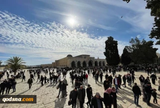 حضور نزدیک به 50 هزار فلسطینی در نماز جمعه مسجد الاقصی + عکس