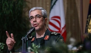 اللواء باقري: جاهزون في المستوى التكتيكي للرد الحازم والهجوم السريع على الاعداء