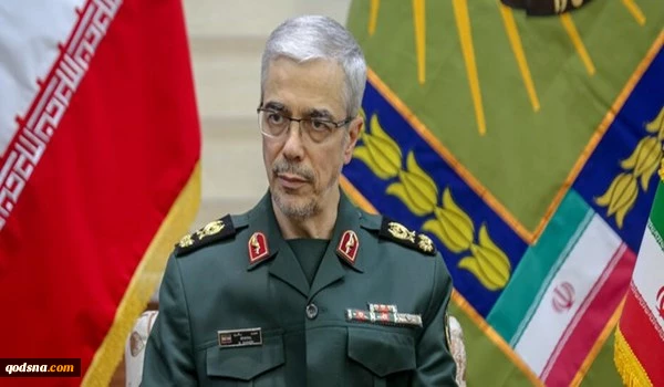 حذر من بقاء القوات الأميركية في المنطقة

رئيس الاركان الايرانية: الشهيد سليماني أسس منظمات توفر رادعًا أساسيًا للصهيونية العالمية واميركا
 2