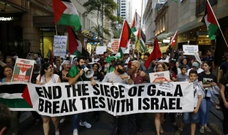 Over 20 performers pull out of Sydney Festival over ‘artwashing’ of Israeli apartheid