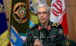 خلال اللقاء مع وزير الدفاع الاذربيجاني؛

اللواء باقري : ايران تنتهج سياسة قائمة على توسيع العلاقات مع الجيران
 2