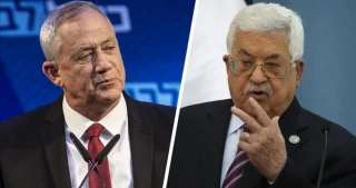 صحيفة تكشف.. هذا ما طلبه ابومازن من "غانتس" لإضعاف حماس في الضفة