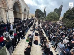 مشارکت 50 هزار فلسطینی در نماز جمعه مسجد الاقصی با وجود محدودیت‎ها (تصاویر)
 4