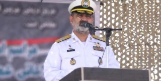 قائد القوة البحرية: التواجد العسكري للدول غير الصديقة في مياه المنطقة غير مبرر