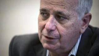 در آستانه روز جهانی قدس/ «ایلان پاپه» در گفتگو اختصاصی با قدسنا:

رژیم‌های استعمارگر و ظالم نمی‌توانند مدت زیادی در تاریخ دوام بیاورند/ مقاومت فلسطین مقاومتِ محبوب و مردمی است/ ملت فلسطین توانایی بالقوه‌‎ای برای هماهنگی، اتحاد و مقاومت دارد/ هویت اسرائیل برپایه بی عدالتی، آواره ساختن، استعمارگری و آپارتاید استوار است