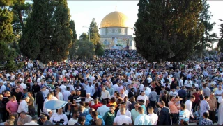 نحو 200 ألف أدّوا صلاة عيد الفطر في المسجد الأقصى