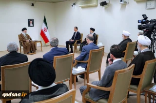 دلالات ورسائل زيارة 
الأسد إلى إيران