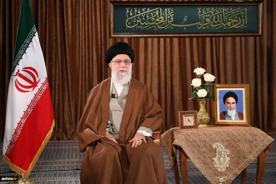 قائد الثورة يتحدث عن لقاء خاص مع الامام الخميني (رض) قبل وفاته
 2