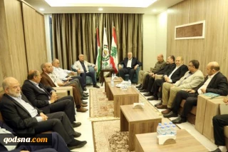 وفد من حماس برئاسة هنية يلتقي وفدًا من الجبهة الشعبية في بيروت