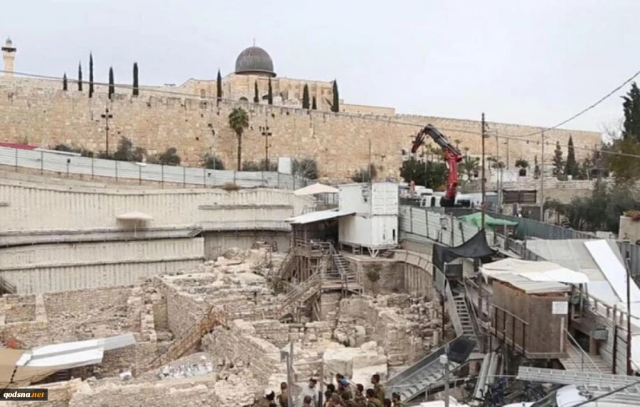 في الذكرى الـ53 لإحراق الأقصى

هيئة مقدسية تدعو لهبة إسلامية لتحرير المسجد وتطهيره من الاحتلال 2