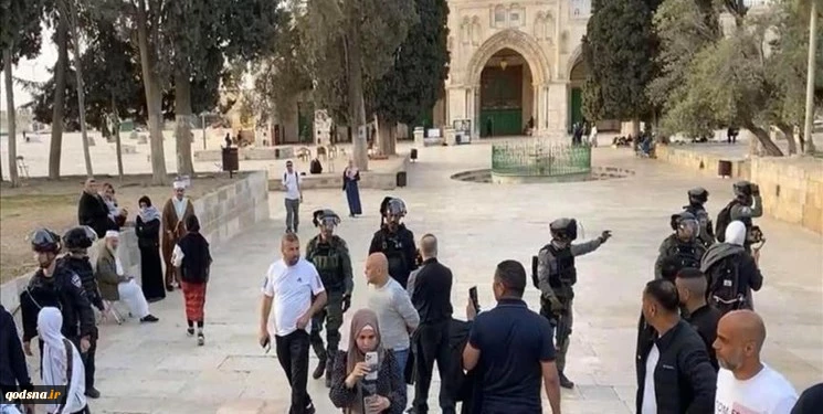 "حماس": نراقب سلوك الاحتلال في "الأقصى" لاتخاذ الموقف المناسب 2