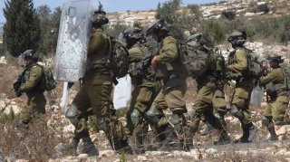 Zionist regime’s forces put Palestinian camp, town under lockdown after shooting