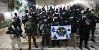 "عرين الأسود" للعدو الصهيوني: ستقف مذهولًا مصدومًا أمام شدّة ضربات المقاومين