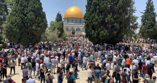 حضور هزاران فلسطینی در نماز جمعه مسجد مبارک الاقصی