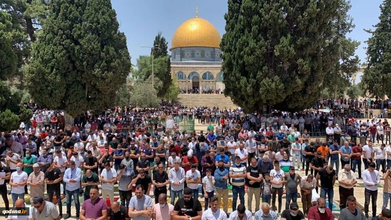 حضور ۷۰ هزار فلسطینی در نماز جمعه مسجد الاقصی  2
