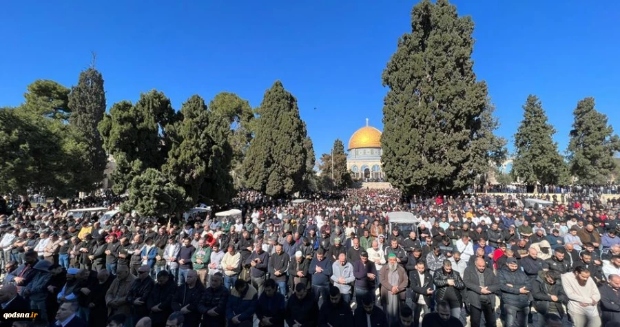 75 هزار فلسطینی در نماز جمعه مسجد مبارک الاقصی حضور یافتند  2