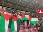 هواداران سوئیسی پرچم فلسطین را به اهتزاز در آوردند
