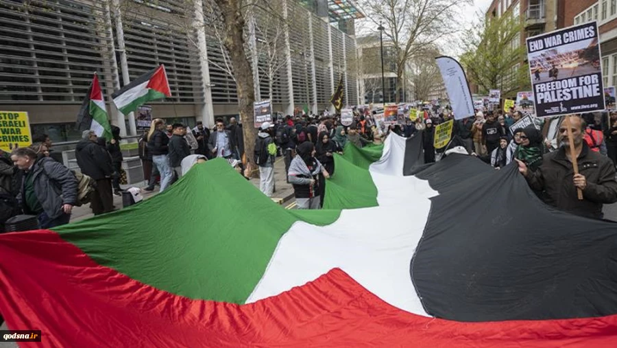 Thousands rally in London in solidarity with Palestinians against Israel