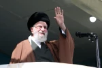 إقامة صلاة عيد الفطر بالعاصمة طهران بإمامة قائد الثورة الإسلامية 5