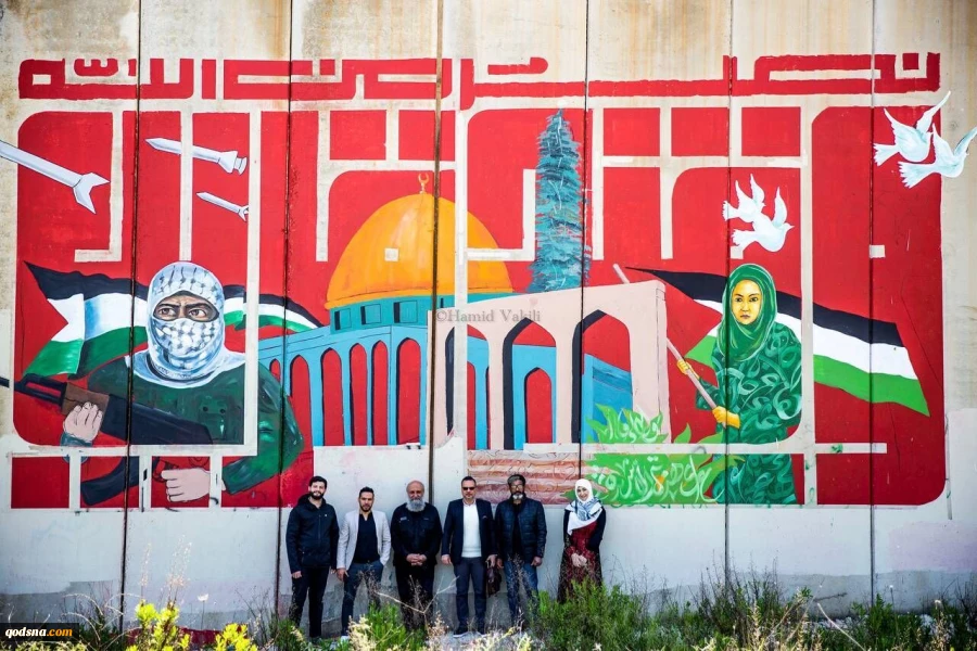 جدارية "الفتح القريب" امام انظار الصهاينة  2