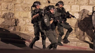 Zionist troops shoot Palestinian, detain 4 others in Nablus raid