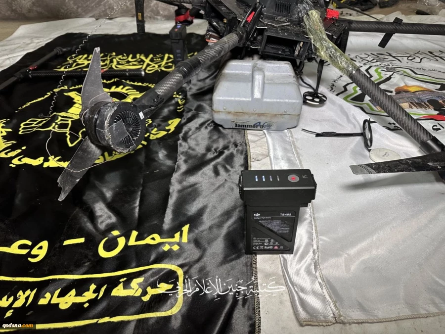 كتيبة جنين: مجاهدونا وشهداء الأقصى أسقطوا طائرة مسيرة للاحتلال وسيطروا عليها في جنين 4