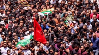 Sadness, anger in Palestine:

Thousands mourn martyrs of Israeli raid on Jenin