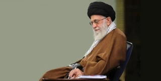 قائد الثورة: مسيرة الأربعين فرصة للتأمل والتفكير في هدف وجهاد سيد الشهداء (ع)