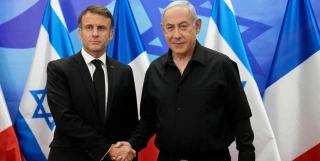 فلسطینیان در رام الله تصاویر مکرون را آتش زدند