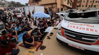 Zionist regime’s jets bombard areas near Gaza’s largest hospital