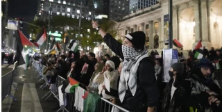 حامیان فلسطین دفتر روزنامه نیویورک تایمز را اشغال کردند