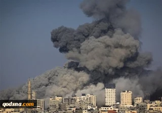 الصحة الفلسطينية: الماء والغذاء والوقود نفدت في مجمع الشفاء والحرائق تندلع فيه