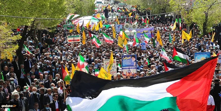بحضور قائد الحرس الثوري.. مسيرة شعبية في طهران لدعم أطفال غزة  2