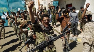 مقام ارشد جنبش انصار الله خبر داد

آغاز بسیج مردمی انصارالله یمن برای اعزام نیرو به نوار غزه