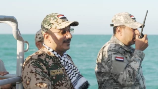 حمایت از کشتی های اسرائیلی؛ مأموریت جدید 
مزدوران امارات در جنوب یمن:

بخشی از مأموریتهایی که آمریکا به مزدوران امارات در جنوب یمن برای حمایت از کشتی های رژیم صهیونیستی واگذار کرده است، رسانه ای شد