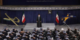 IR Leader urges elites in Muslim world to create public demand to cut ties with Zionist regime