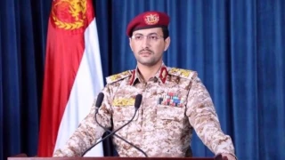 Yemen says fired missiles at US bulk carrier in Red Sea in support of Palestine