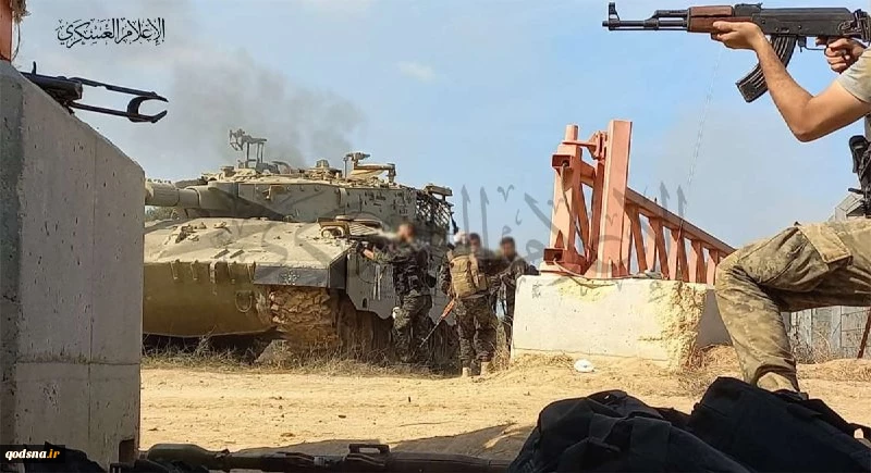 اليوم الـ 145 لعملية طوفان الأقصي

"جيش" الاحتلال يعترف بمقتل ضابطين إضافيين وإصابة 7 جنود في معارك شمال غزة / توماس فريدمان: "إسرائيل" تخسر على 3 جبهات في وقت واحد
 2