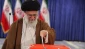 قائد الثورة الاسلامية يدلى بصوته في الانتخابات /على الشعب الإيراني ان يدخل بمشاركته الفرحة في قلوب الأصدقاء والغضب في قلوب الأعداء