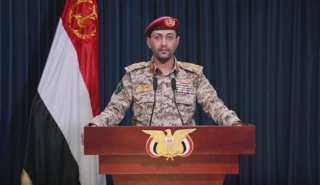 أكدت الاستمرار في منع الملاحة الإسرائيلية أو المتجهة إلى فلسطين المحتلة

القوات المسلحة اليمنية تعلن استهداف سفينة أميركية في البحر الأحمر / الناطق العسكري باسم أنصار الله: عمليات القوات اليمنية ستتصاعد خلال شهر رمضان المبارك