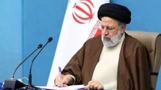 الرئيس الايراني يثمن مشاركة الشعب الايراني في مسيرة يوم القدس العالمي