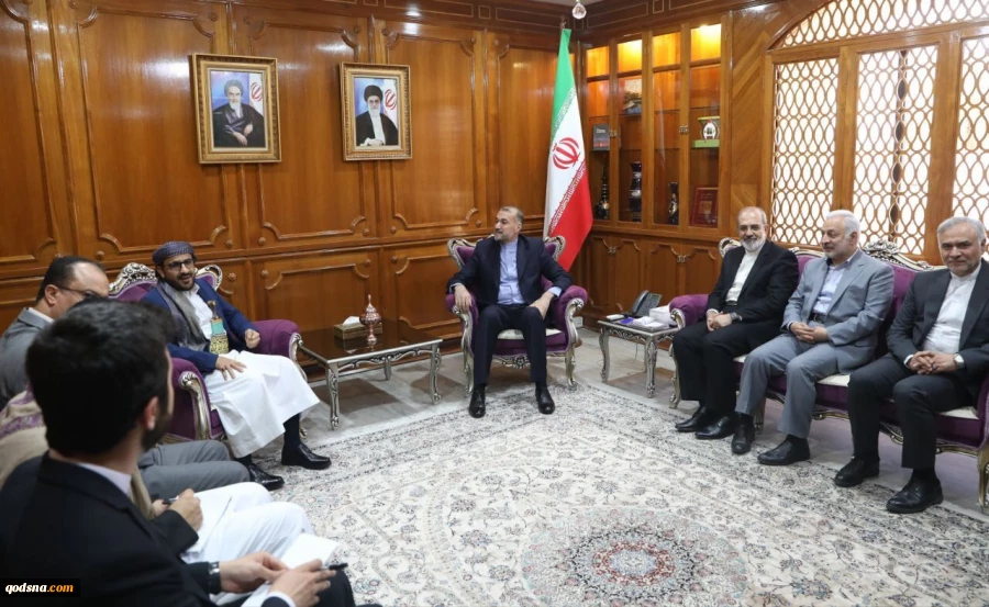 وزير الخارجية الايراني يجري مباحثات في مسقط مع رئيس الوفد اليمني المفاوض 2