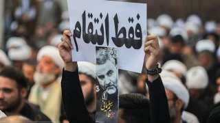 انتقام پشیمان کننده ایران از نگاه رسانه های صهیونیست

بلاتکلیفی دردی است که به جان اسرائیل افتاده است
