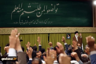 خلال استقباله حشدا من المعلمين..

قائد الثورة:  غزة اليوم قضية العالم الأولى / يجب ان تعود فلسطين إلى أصحابها الأصليين