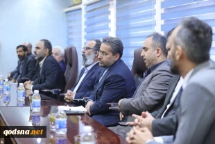 وفد اعلامي إيراني يلتقي رئيس شبكة الإعلام العراقي ويبحث معه التعاون المشترك 3