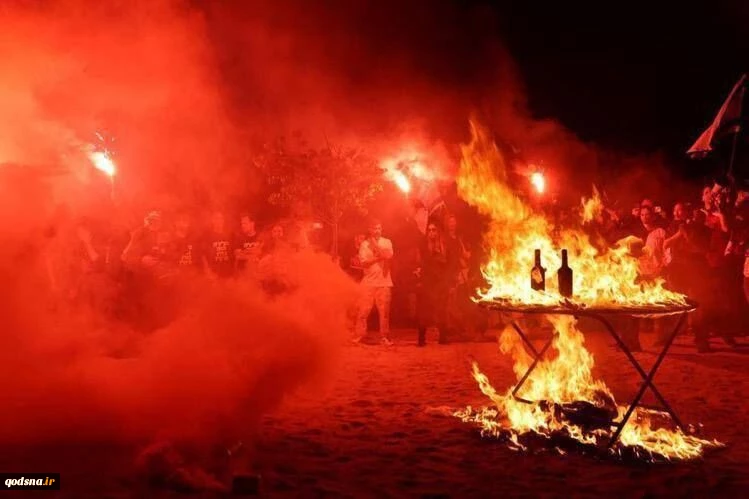 Anti-Netanyahu protesters block roads, demand Gaza truce